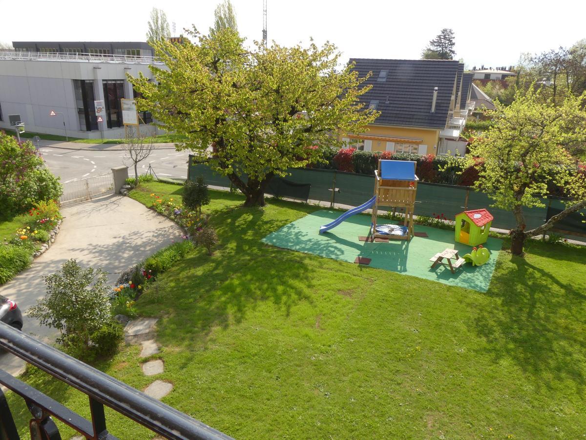 Au Bonheur Des Iris Bed & Breakfast Rolle Ngoại thất bức ảnh