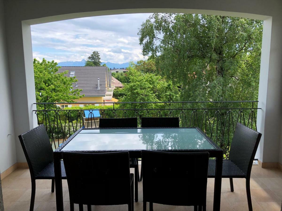 Au Bonheur Des Iris Bed & Breakfast Rolle Ngoại thất bức ảnh